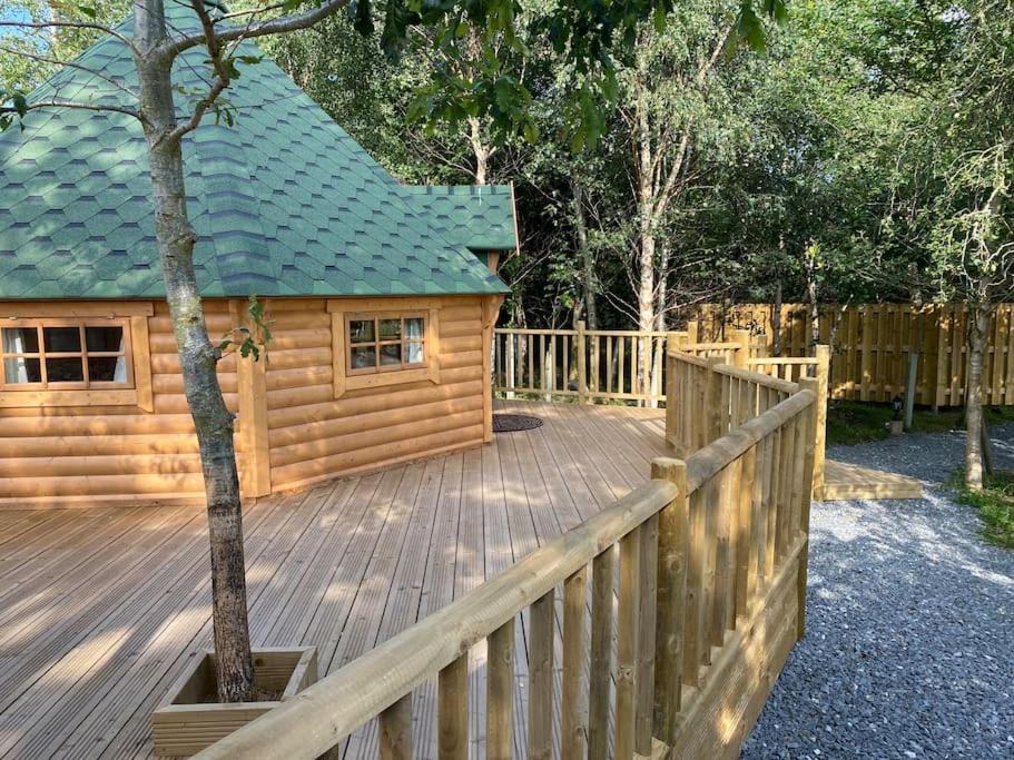 Craigshannoch Luxury 1 Bed Woodland Lodge Hot Tub Kintore Exterior foto